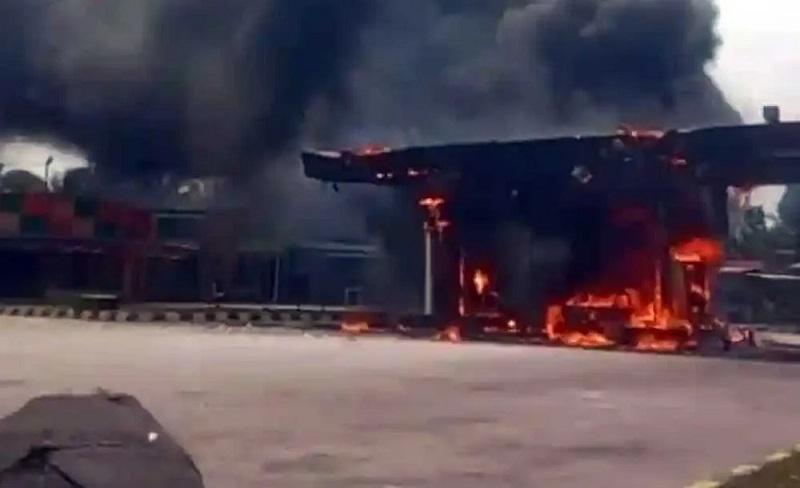 Kobaran Api Membakar SPBU di Pelalawan, Api Diduga Berasal dari Minibus Isi Pertalite