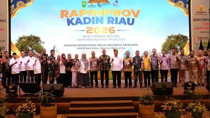 Ekonomi Riau Tumbuh 4,7 Persen, Di Rapimprov Kadin Riau 2026 Pemprov Dorong Hilirisasi dan Investasi
