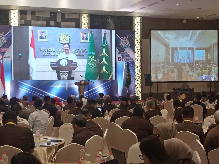 Kejaksaan Tinggi Jambi Taja Seminar Nasional Ketahanan Energi dan Penegakan Hukum Migas